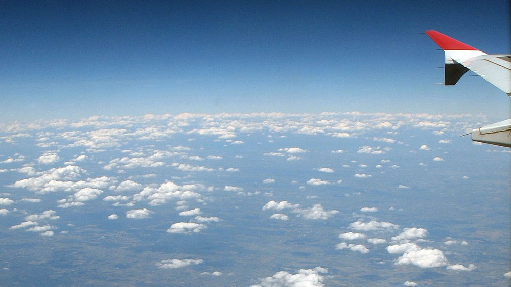 Wolken vom Flugzeug aus betrachtet.