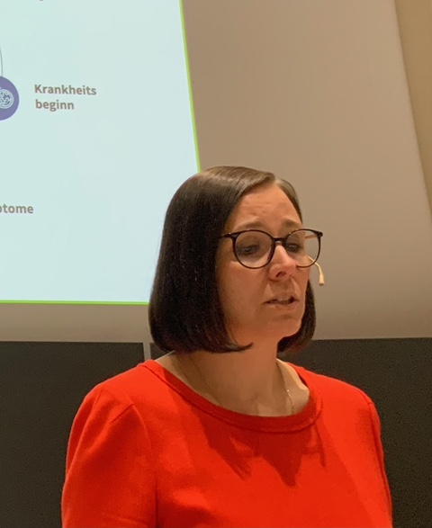 Prof. Dr. Lerchenmüller bei der Vorlesung 